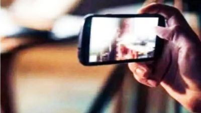 CG &ndash; युवती ने व्हाट्सप्प पर किया अश्लील वीडियो कॉल, पहले उतारे कपड़े, फिर ब्लैकमेल कर ऐंठ लिए लाखों रुपए, दो आरोपी गिरफ्तार