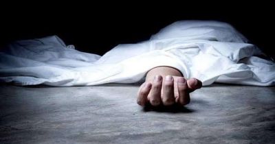 ब्रेकिंग : एक ही परिवार के 3 लोगों की मौत, घर में दो बच्चे और पिता की मिली लाश