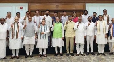 एनडीए सरकार के संभावित मंत्रिमंडल के नाम आए सामने, देखें सूची…!! एनडीए सरकार के संभावित मंत्रिमंडल के नाम आए सामने, देखें सूची…!!