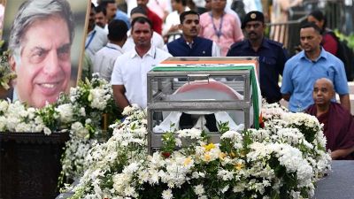 राजकीय सम्मान के साथ पंचतत्व में विलीन हुए रतन टाटा, अंतिम संस्कार में शामिल हुए गृहमंत्री अमित शाह राजकीय सम्मान के साथ पंचतत्व में विलीन हुए रतन टाटा, अंतिम संस्कार में शामिल हुए गृहमंत्री अमित शाह