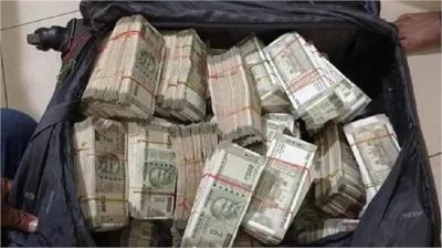Cash Amount in house: घर में कितना कैश रखना कानूनी, जान लें इनकम टैक्स का नियम Cash Amount in house: घर में कितना कैश रखना कानूनी, जान लें इनकम टैक्स का नियम
