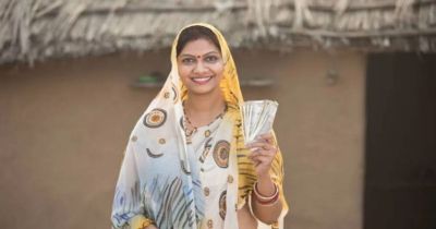 महिलाओं के लिए बड़ी खुशखबरी, हर महीने मिलेंगे 2500 रुपये, जानिए कौन उठा सकेगा फायदा